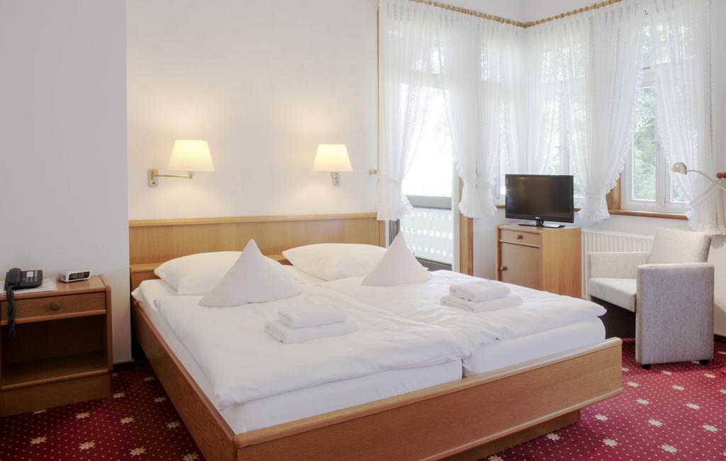 Ferien- Und Wellnesshotel Waldfrieden Hitzacker Oda fotoğraf